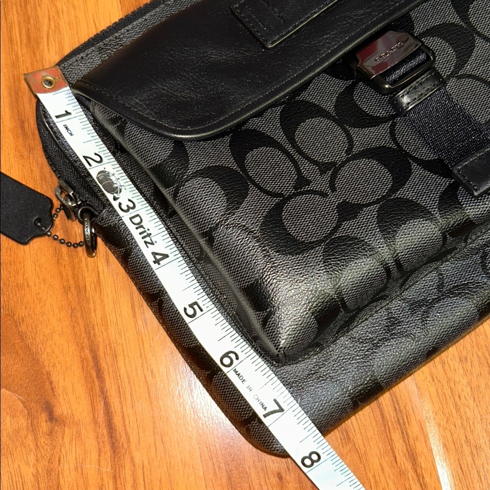 MENS COACH Ranger Pouch In Signature Canvas - Picture 6 of 16
